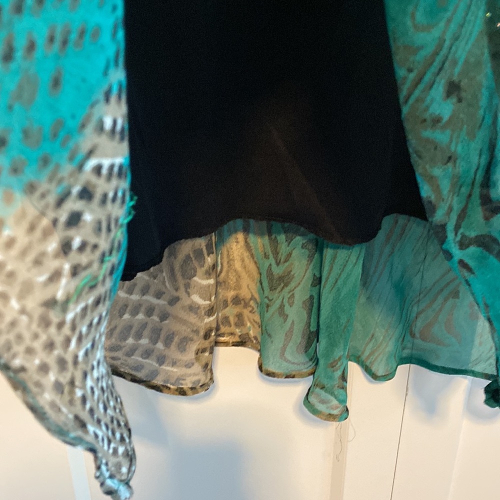 Jmb Signature Sequin Embellished Flowy Blouse |Size 1x View 4